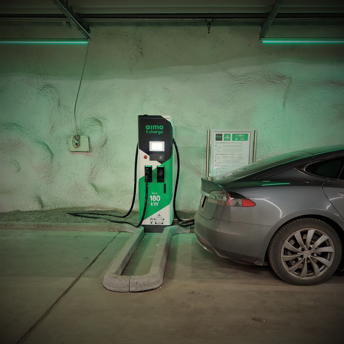 Aimo Charge fast electric charger