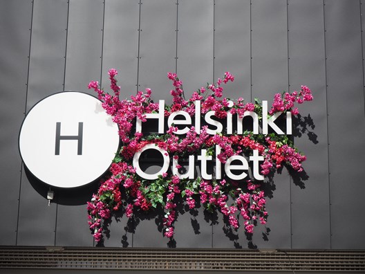 Helsinki Outletin ulkopysäköinti kameratunnistusteknologialla